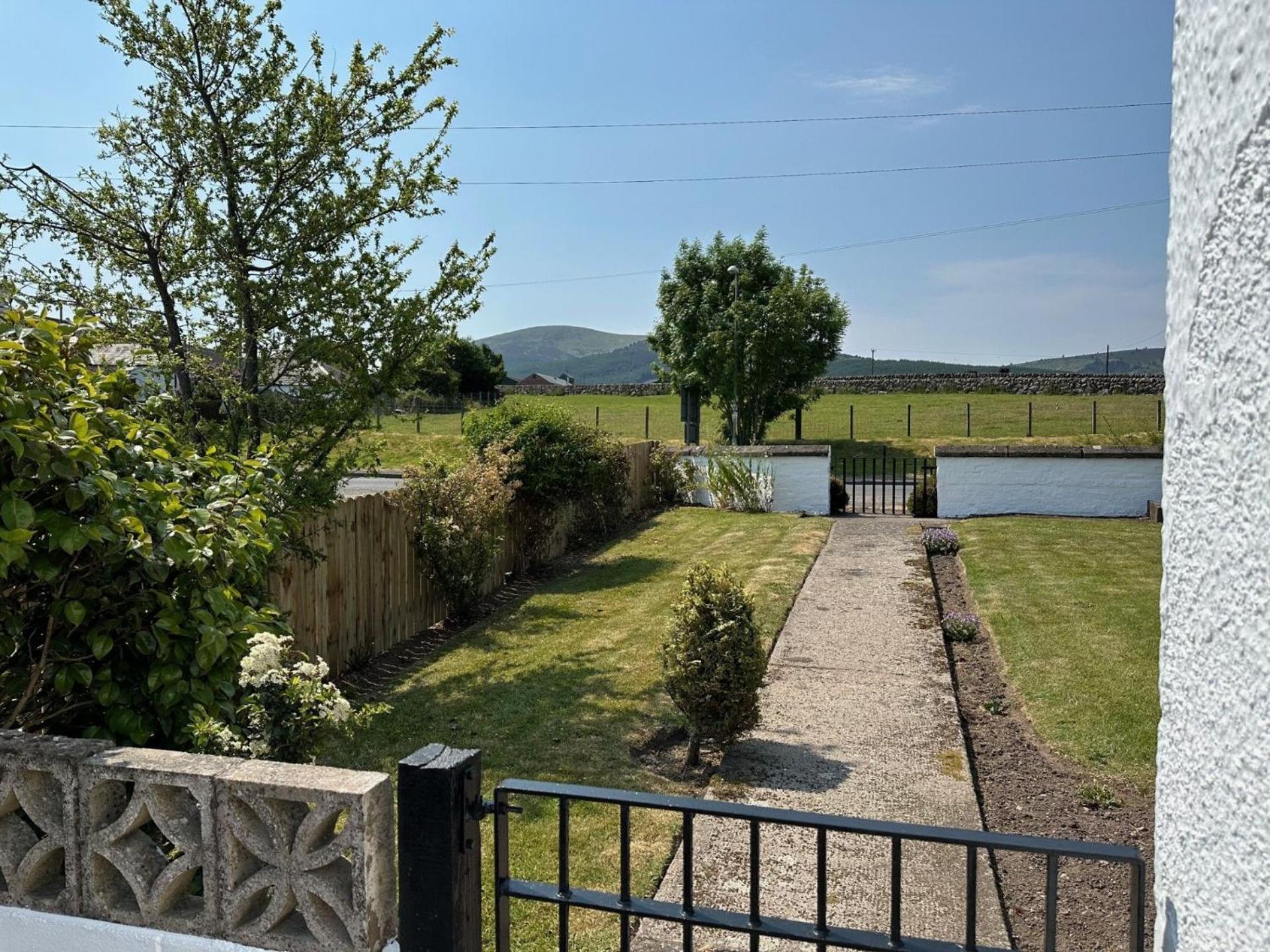 Criffel View Villa ดัมฟรีส์ ภายนอก รูปภาพ