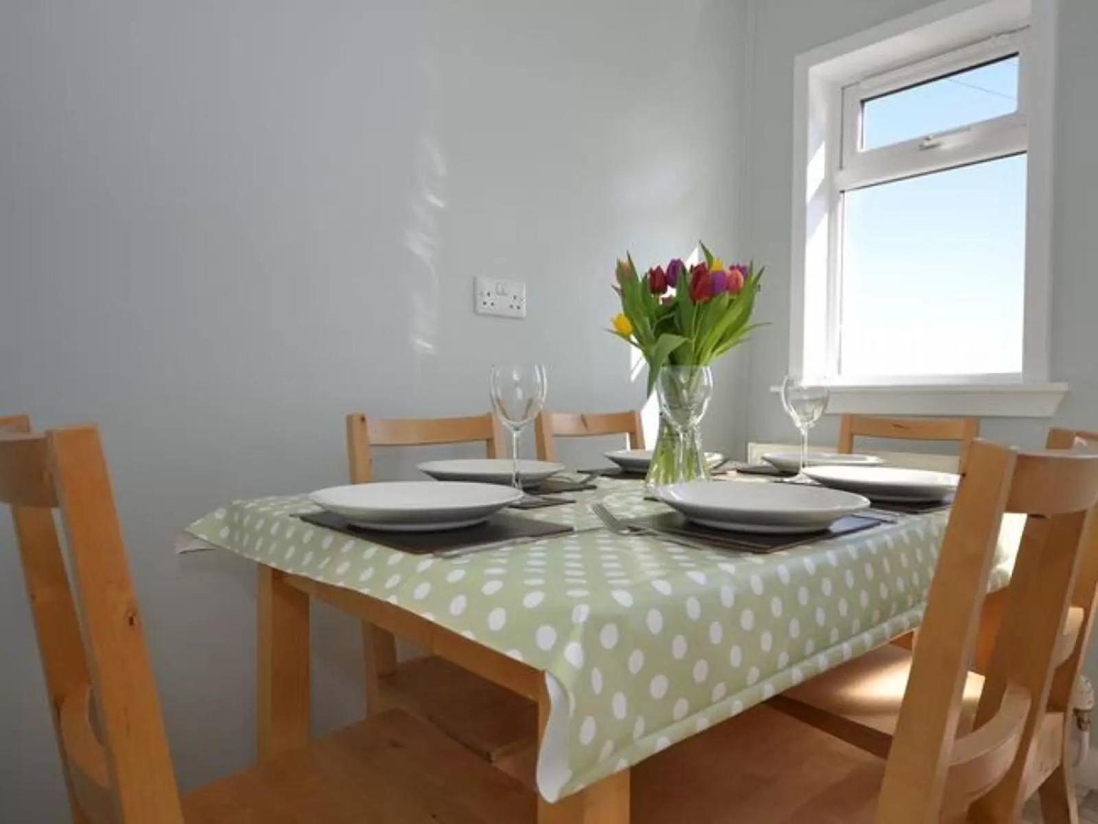Criffel View Villa ดัมฟรีส์ ภายนอก รูปภาพ